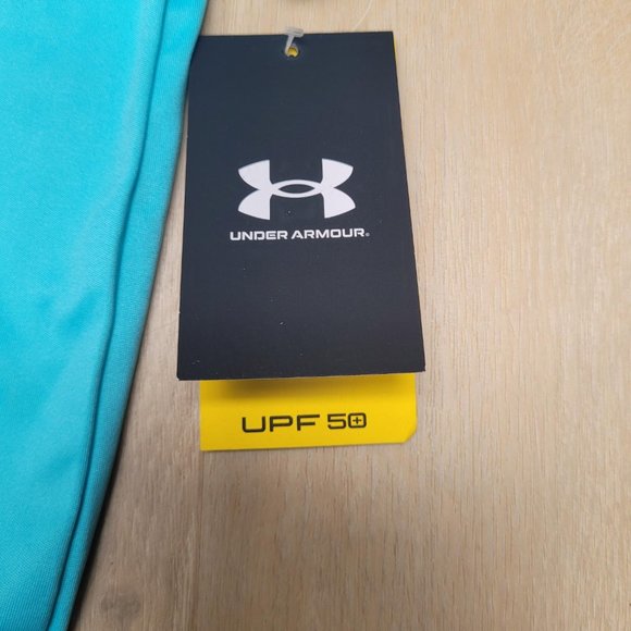 8. Under Armour Swim shirt. Size 4. NWT - Picture 2 of 4